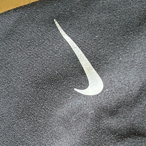 Nike Black Performance Shorts - Picture 2 of 3